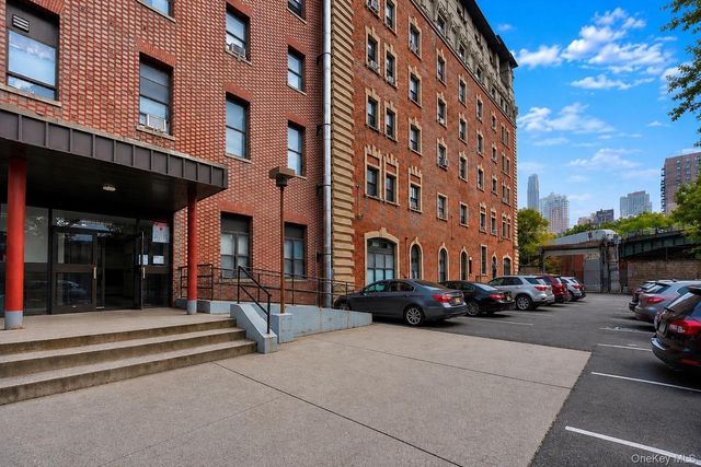 167 Sands Street 406, Brooklyn, NY 11201
