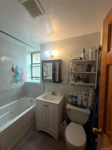 167 Sands Street 406, Brooklyn, NY 11201