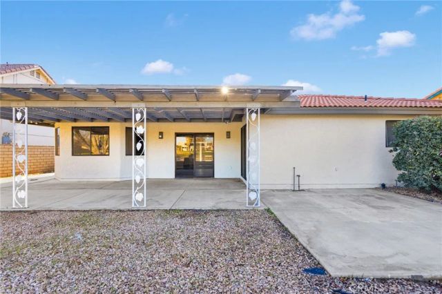 15776 Candlewood, Victorville, CA 92395