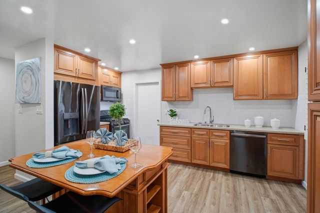 4628 Capitan Dr, Fremont, CA 94536