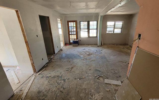 814 VERMONT ST, San Antonio, TX 78211