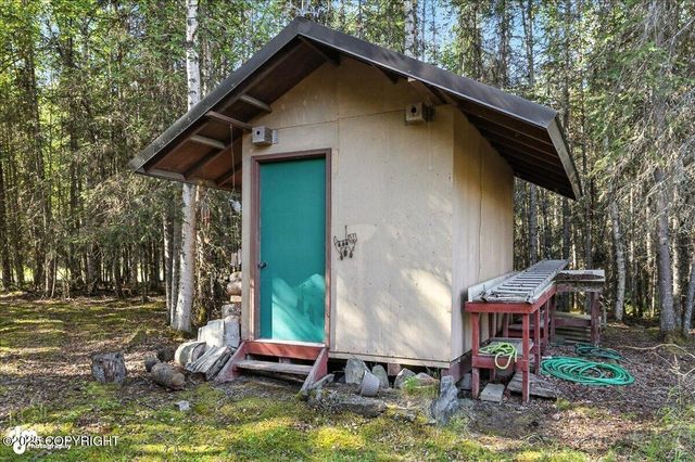 37360 Golden Court, Sterling, AK 99672