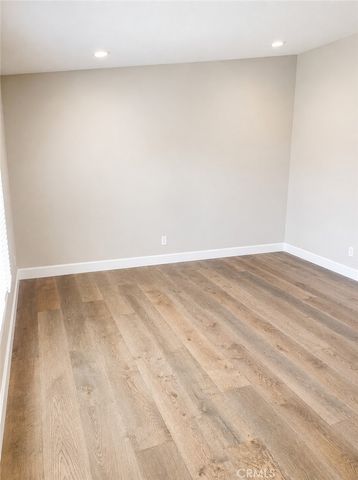 9021 Hyde Park, Huntington Beach, CA 92646