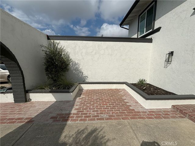 9021 Hyde Park, Huntington Beach, CA 92646