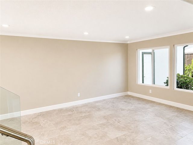 9021 Hyde Park, Huntington Beach, CA 92646