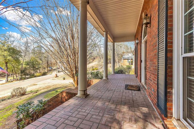 250 Willow Bend Drive, Wetumpka, AL 36093