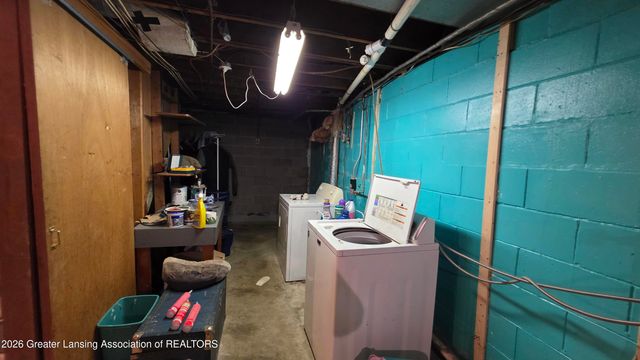 5588 Marsh Road, Haslett, MI 48840
