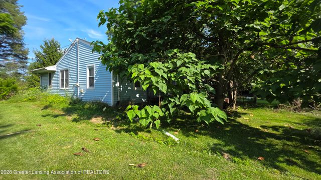 5588 Marsh Road, Haslett, MI 48840