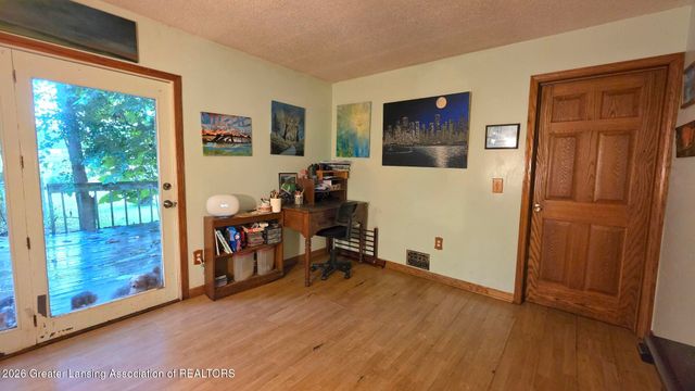 5588 Marsh Road, Haslett, MI 48840