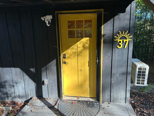 37 Sunrise Lane, Campton, KY 41301