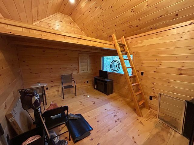 37 Sunrise Lane, Campton, KY 41301