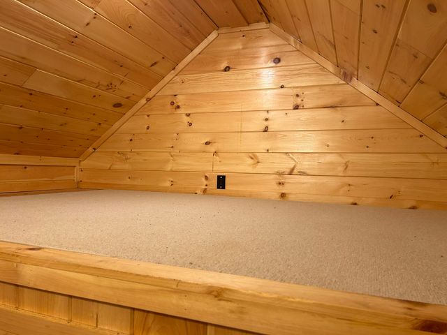 37 Sunrise Lane, Campton, KY 41301