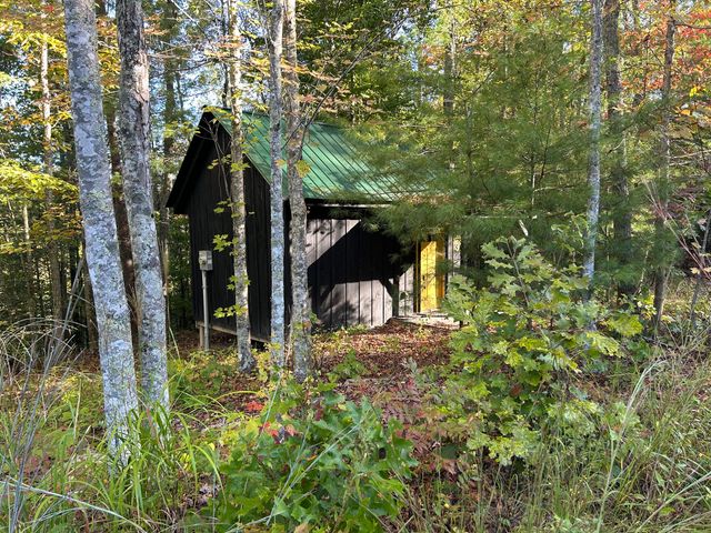 37 Sunrise Lane, Campton, KY 41301