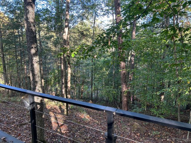 37 Sunrise Lane, Campton, KY 41301