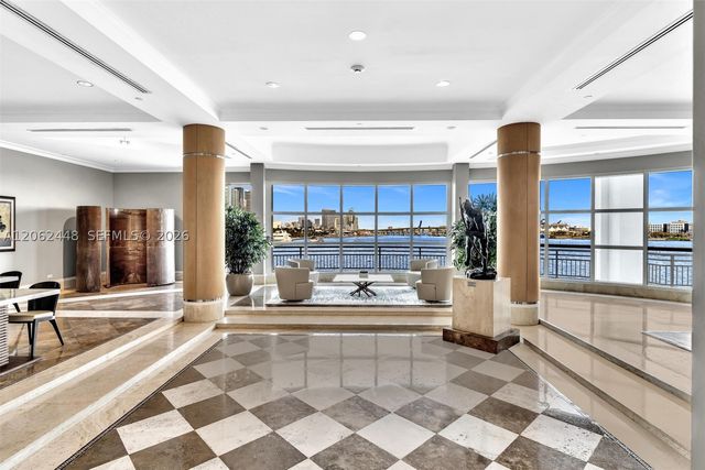 848 Brickell Key Dr 1805, Miami, FL 33131
