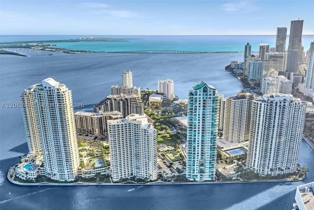 848 Brickell Key Dr 1805, Miami, FL 33131