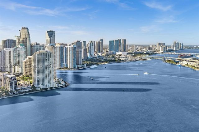 848 Brickell Key Dr 1805, Miami, FL 33131