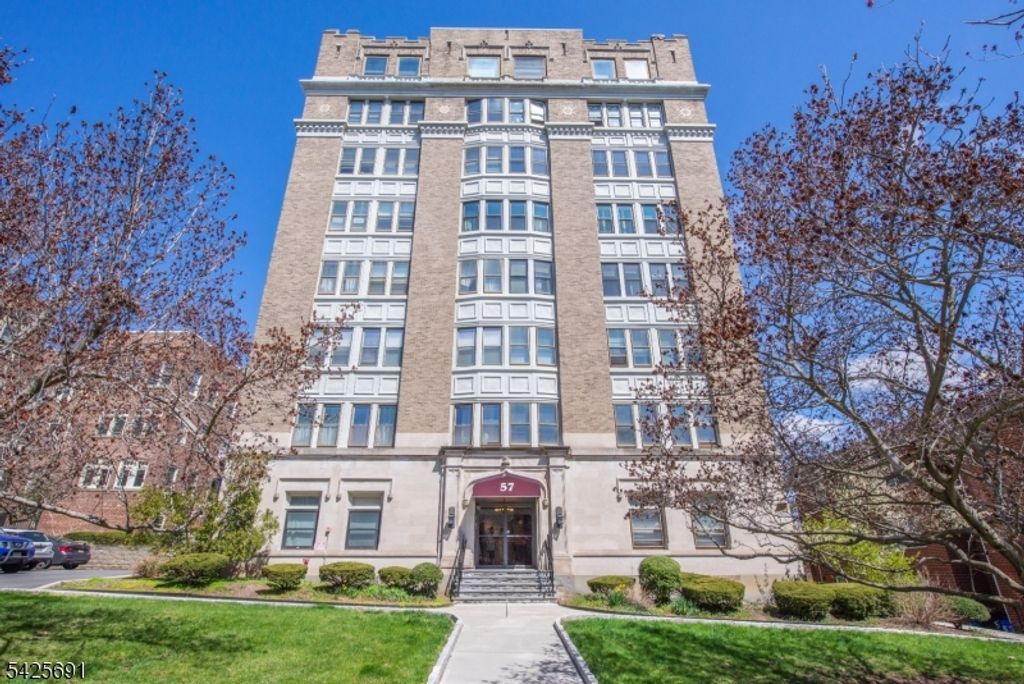 57 Union St 21, Montclair Twp., NJ 07042