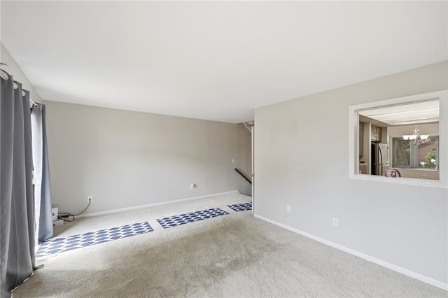 6852 Olde Greenbrier Lane, Centerville, OH 45459