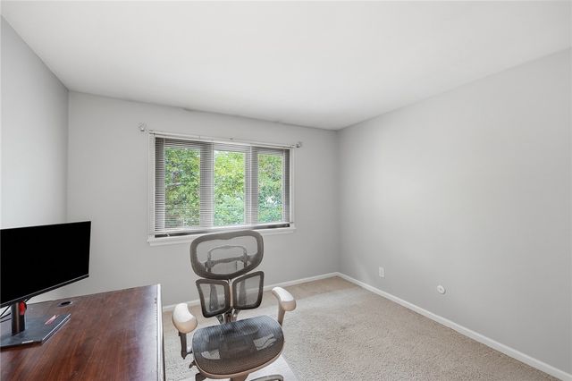 6852 Olde Greenbrier Lane, Centerville, OH 45459