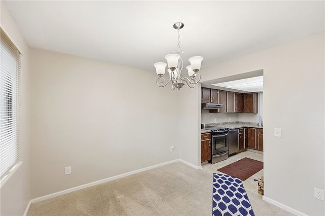 6852 Olde Greenbrier Lane, Centerville, OH 45459