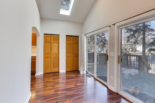 440 W Main Street, Barrington, IL 60010