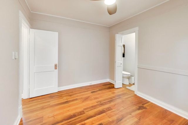 440 W Main Street, Barrington, IL 60010