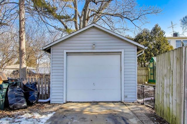 440 W Main Street, Barrington, IL 60010