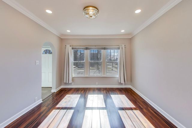 440 W Main Street, Barrington, IL 60010