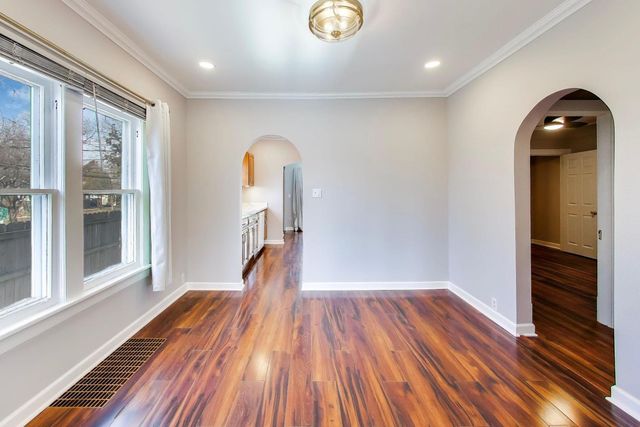 440 W Main Street, Barrington, IL 60010