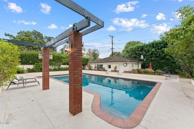 1296 Roanoke Road, San Marino, CA 91108