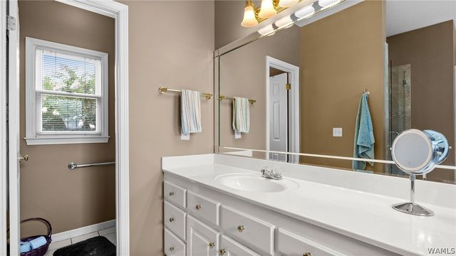 1177 Auxford Ave, Tuscaloosa, AL 35405