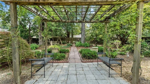 1177 Auxford Ave, Tuscaloosa, AL 35405