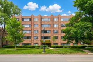 2300 Sherman Avenue 2B, Evanston, IL 60201