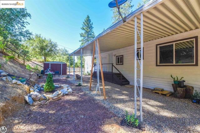 22440 Gunsight Rd, Sonora, CA 95370