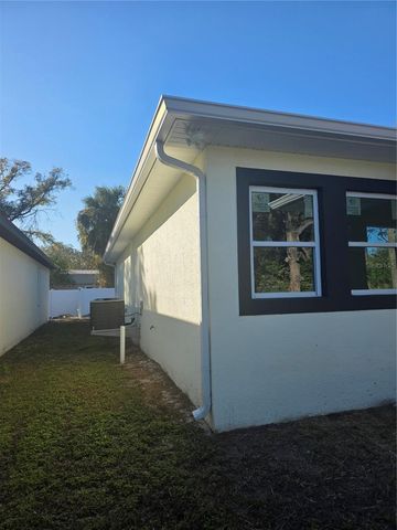 3704 SMITH TREE STREET, Tampa, FL 33619