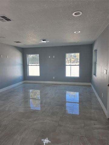 3704 SMITH TREE STREET, Tampa, FL 33619