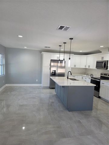 3704 SMITH TREE STREET, Tampa, FL 33619