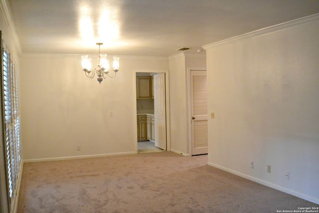 165 W Rampart Dr Apt 704, San Antonio, TX 78216
