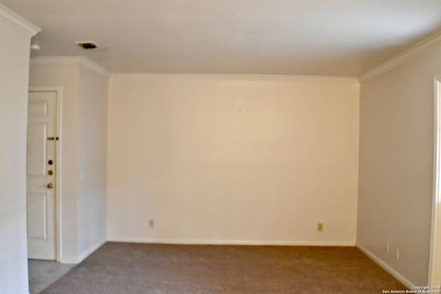 165 W Rampart Dr Apt 704, San Antonio, TX 78216