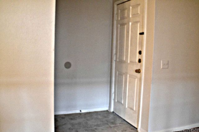 165 W Rampart Dr Apt 704, San Antonio, TX 78216