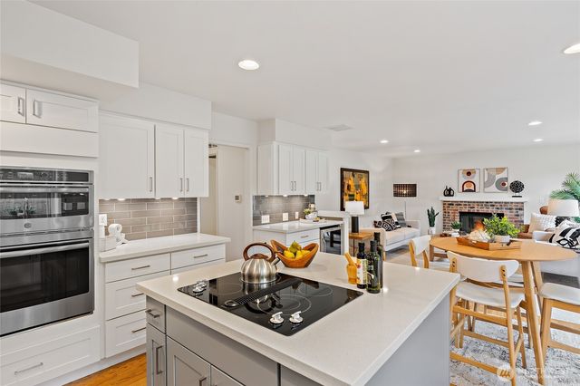 21427 129th Place SE, Kent, WA 98031