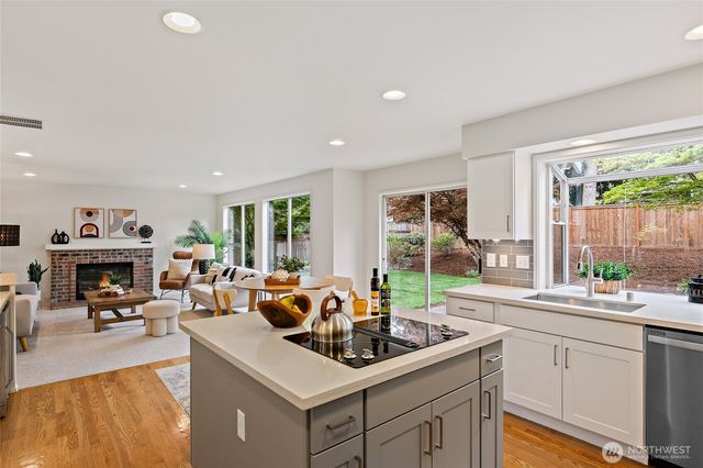 21427 129th Place SE, Kent, WA 98031