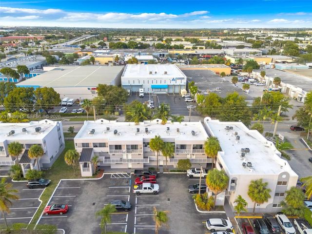 2690 W 76th St 104, Hialeah, FL 33016