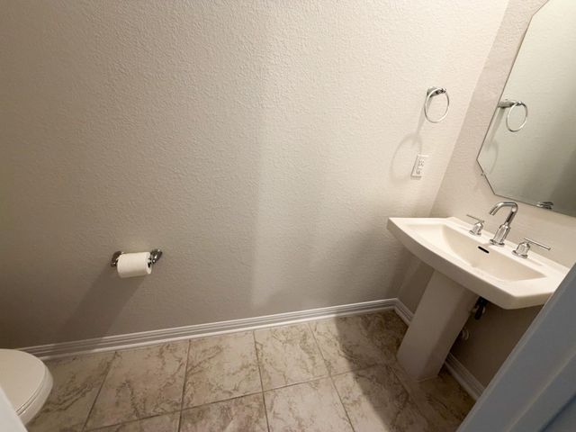 5904 Jennifer Pasture PATH, Del Valle, TX 78617