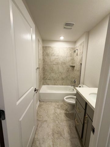 5904 Jennifer Pasture PATH, Del Valle, TX 78617