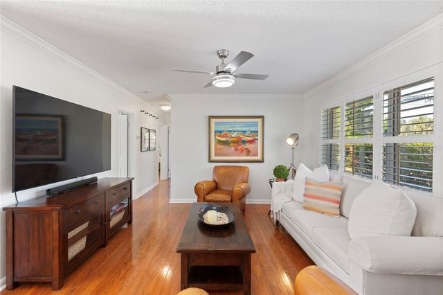 1110 VARONA, Belleair, FL 33756