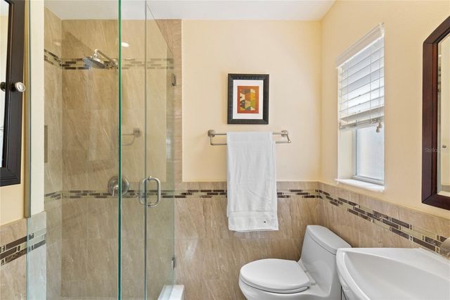 1110 VARONA, Belleair, FL 33756