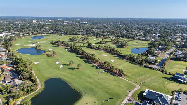 1110 VARONA, Belleair, FL 33756