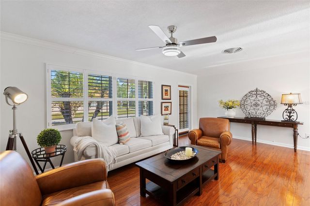 1110 VARONA, Belleair, FL 33756